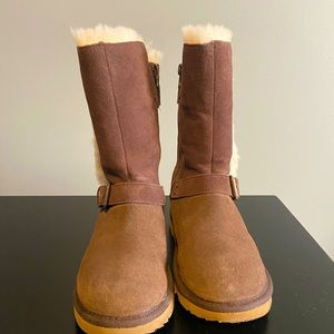 UGG BOOTS